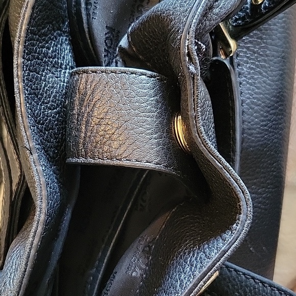 Michael Kors Purse - Picture 8 of 8